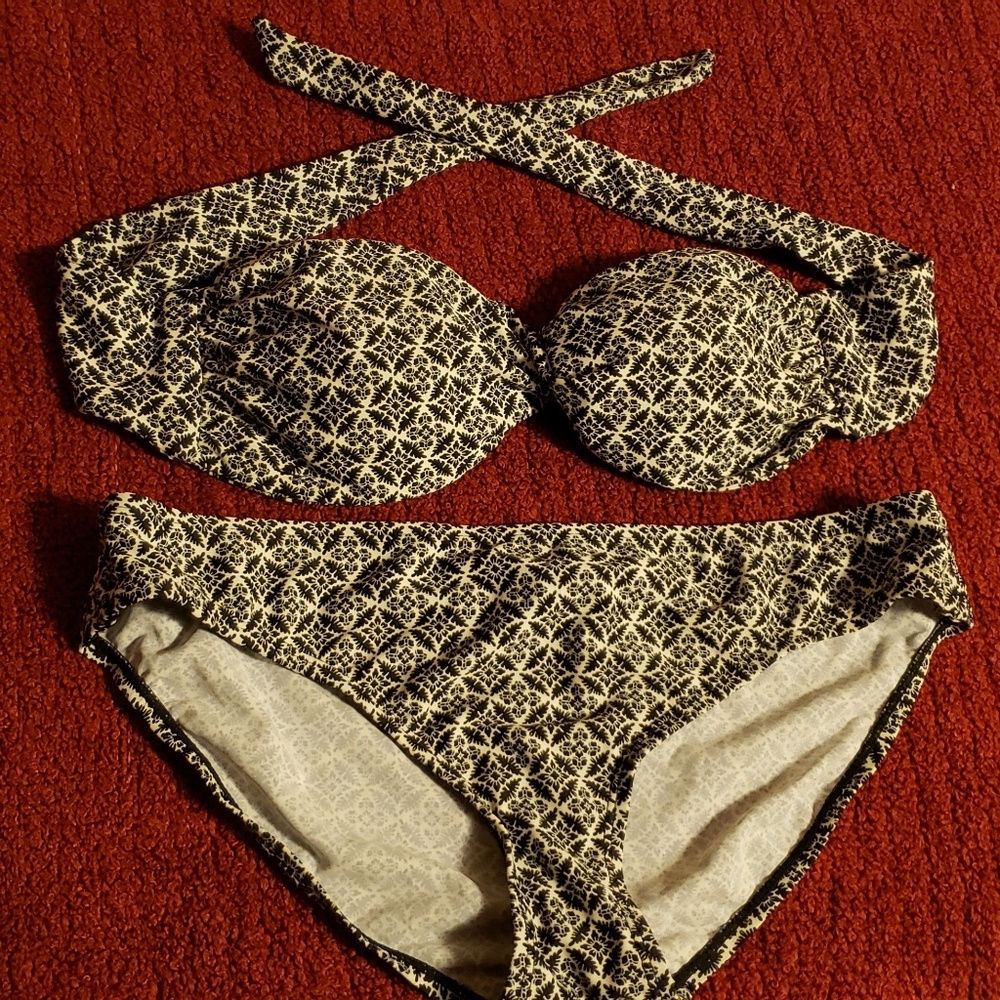 Converse bikini